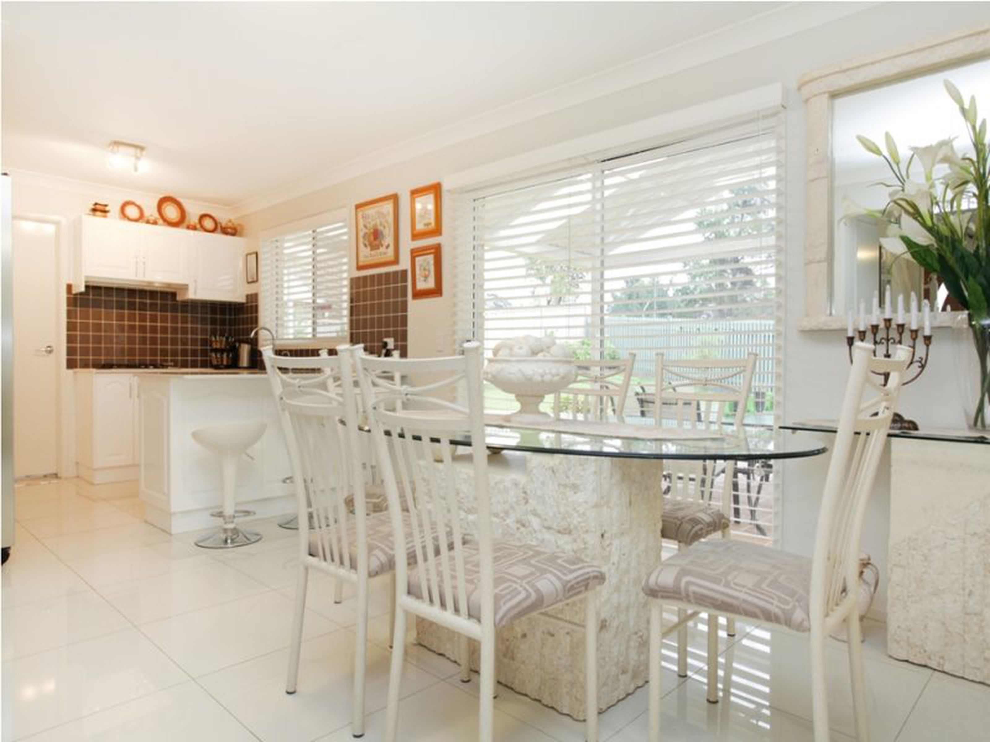 2 Fairwater Court, GLENMORE PARK