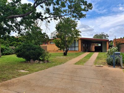 13 Banksia Crescent, Dubbo
