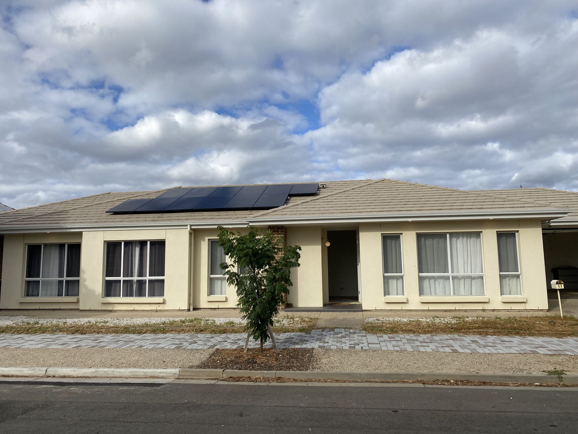 17 Chambers Avenue, Richmond
