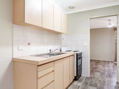 2B Eaglemont Drive, Swan View