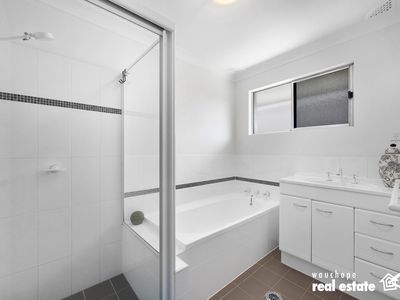64 Koree Island Road, Beechwood