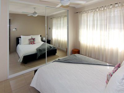 10 / 15 Lake Street, Forster