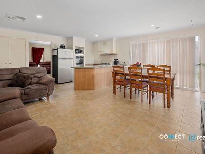 15 Norford Court, Cranbourne North