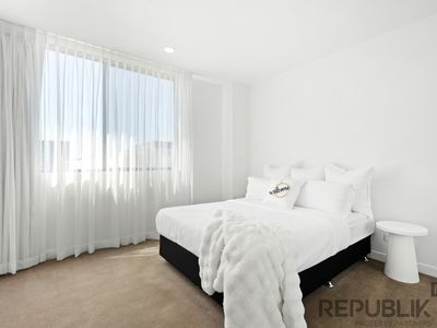 4301 / 2 SUNSET AVENUE, Paradise Point