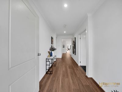 4 Akroydon Street, Werribee