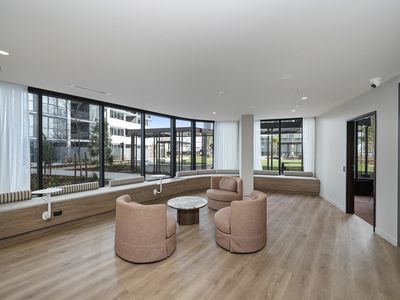 509 / 104 Easty Street, Phillip