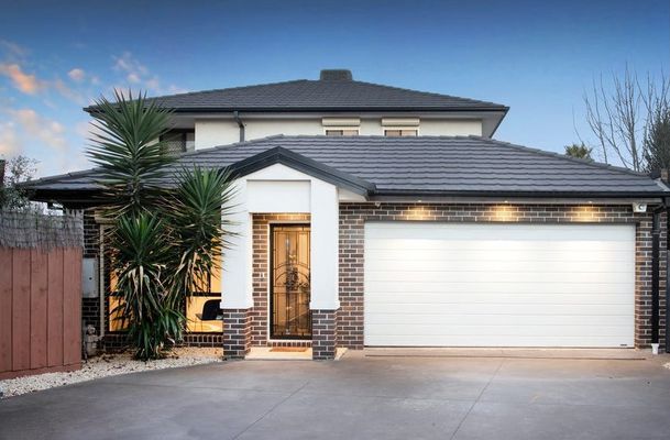 2 / 8 Gretna Court, Greenvale