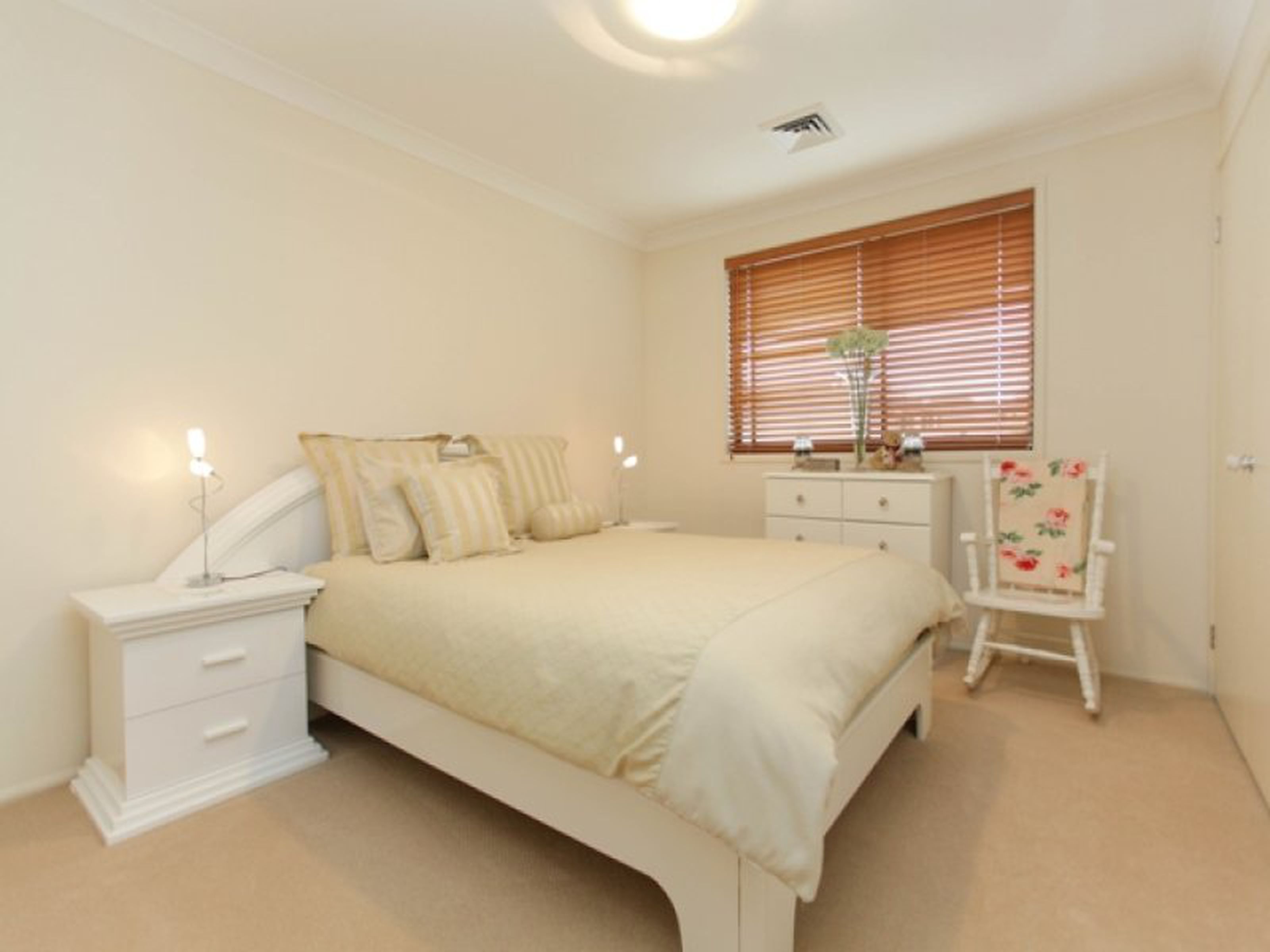 74 Glengarry Drive, GLENMORE PARK