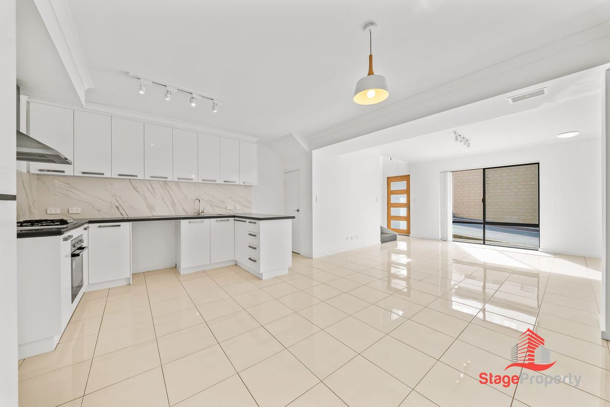 18 / 22 Rinaldo Crescent, Coolbellup
