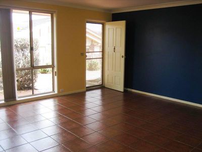 18 Corunna Cres, Flinders