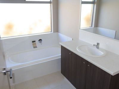 9 Regatta Way, Alkimos