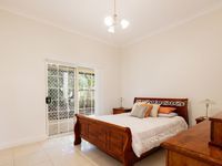 360 London Road, Belmont