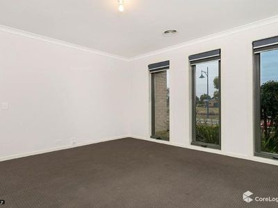47 Balcombe Drive, Manor Lakes