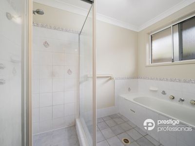 22 Wallcliffe Court, Wattle Grove