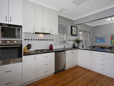 929 Tullimbar St, North Albury