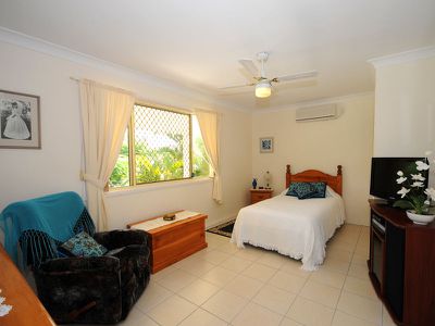23 SANCTUARY HILLS ROAD, Takura