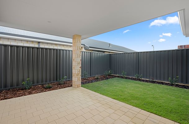 4 Lustre Rd, Baldivis