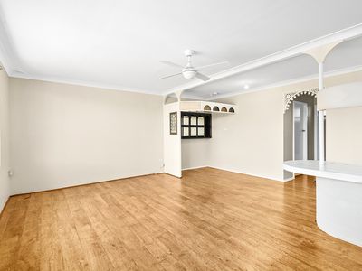 1 / 82 Peterborough Avenue, Lake Illawarra