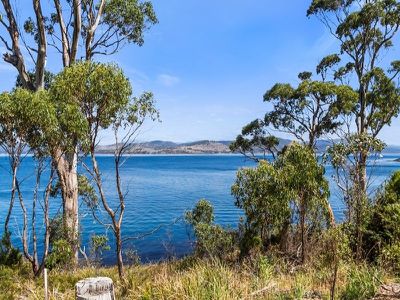5691 Channel Highway, Verona Sands