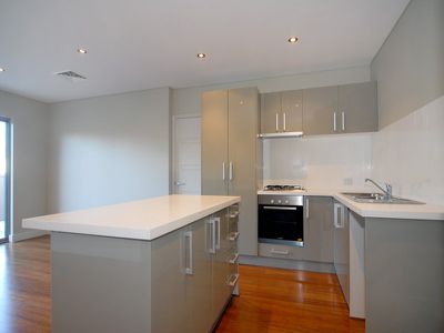 5/4 Rotherfield Rd, Westminster