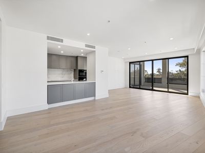 6 / 2 Lady Nelson Place, Red Hill