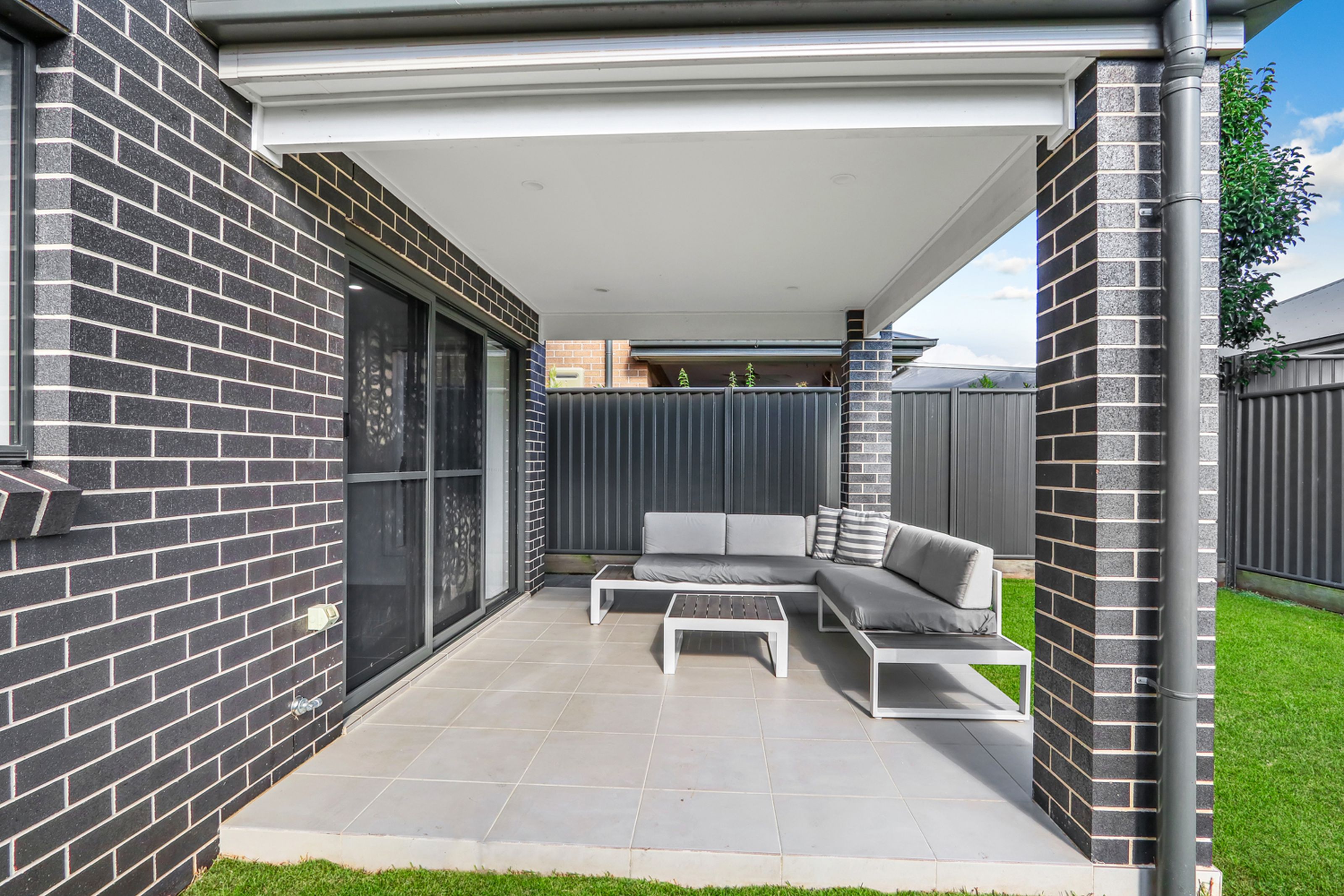 7 Barrow Circuit, JORDAN SPRINGS