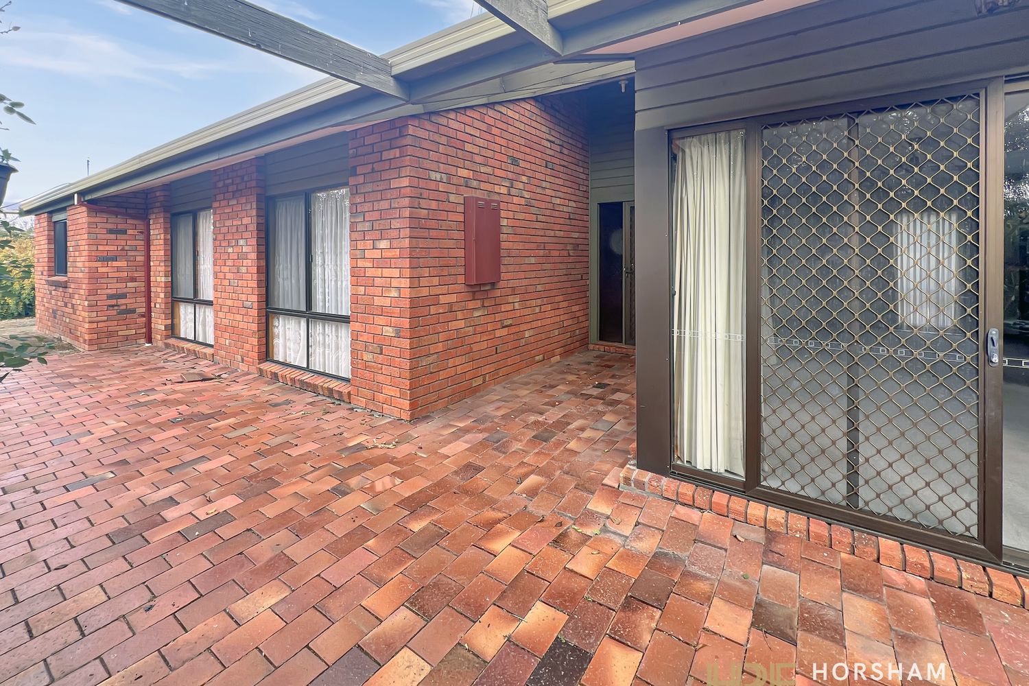 1 / 16 James Street, Horsham