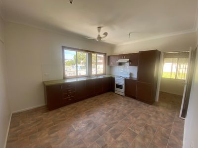 32 Russell Street, Balgownie