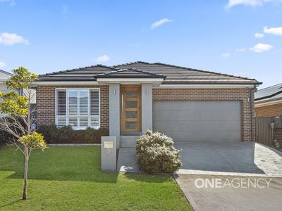 9 Violet Boulevard, Calderwood