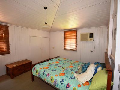 63 Falcon Street, Longreach