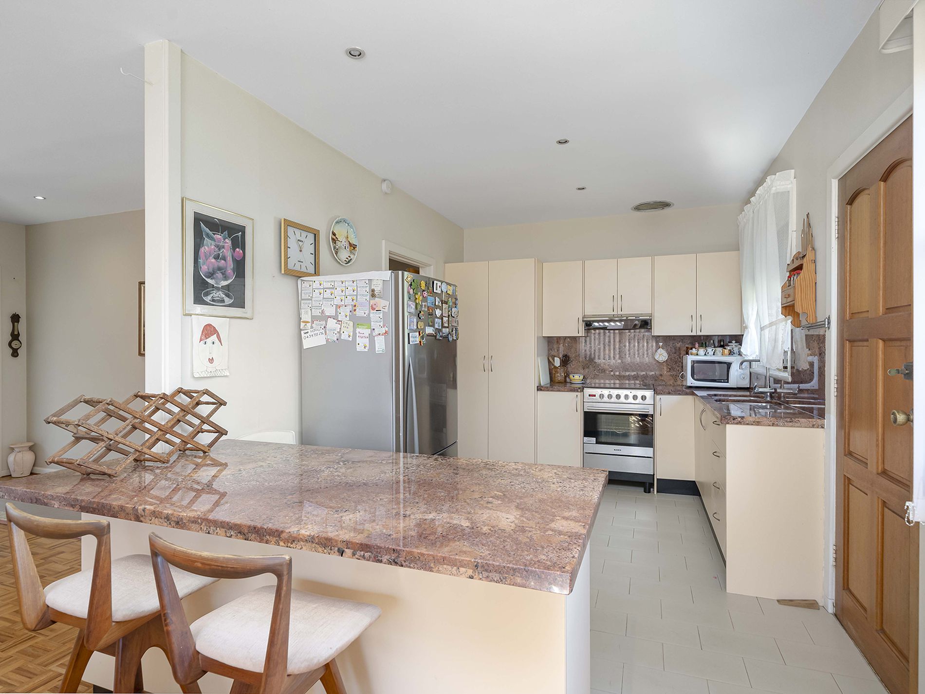 6 Bradley Crescent, Wiley Park