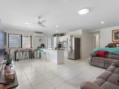 6 Soho Drive, Deebing Heights