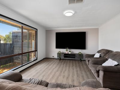 1 / 5 Hicks Road, Hannans