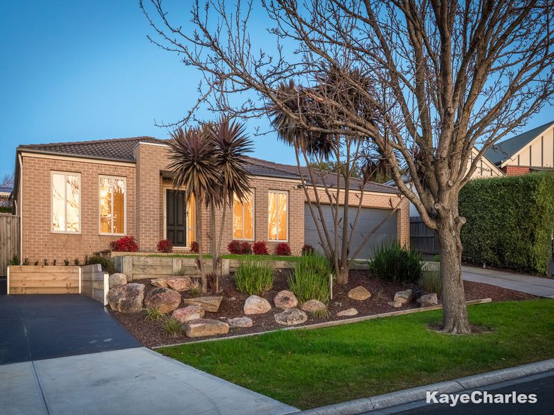 45 Grange Circuit, Beaconsfield