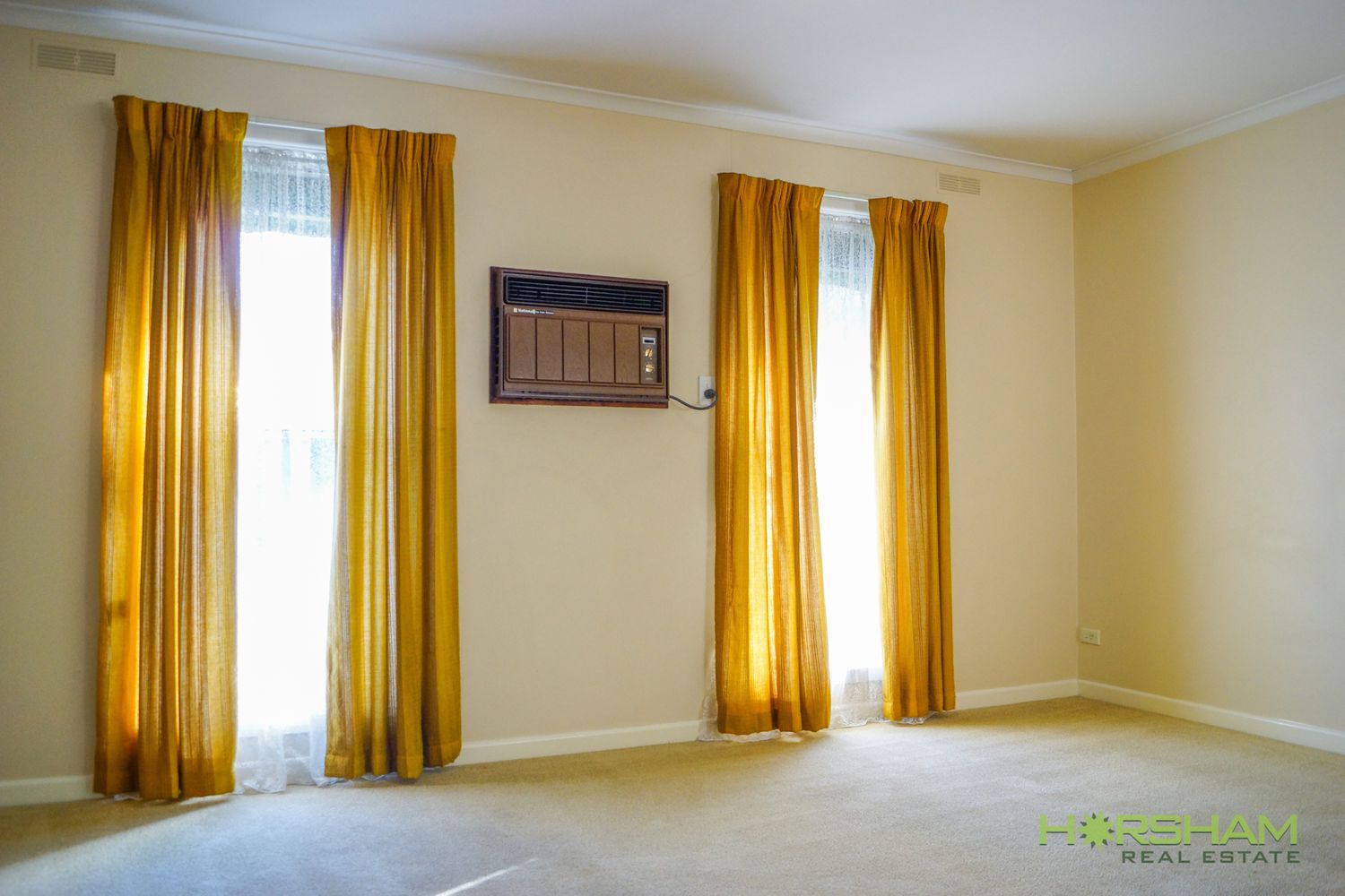 3 / 7 Roberts Avenue, Horsham