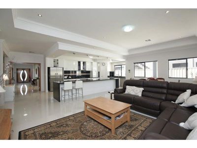14 Malachite Avenue, Southern River