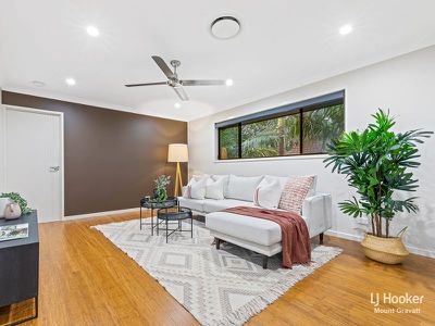 24 Curfew Street, Upper Mount Gravatt