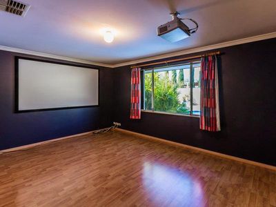 6 Pulford Close, Huntingdale