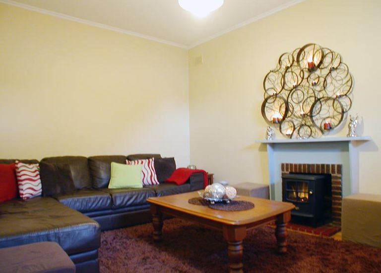 295 Oaklands Road, Marion