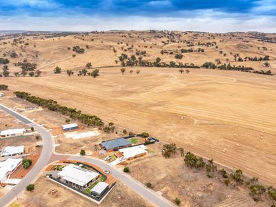 40 Tomkins Bend, Nunile