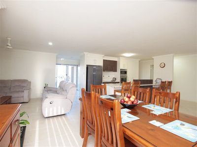 11 Picadilly Circle, Urraween