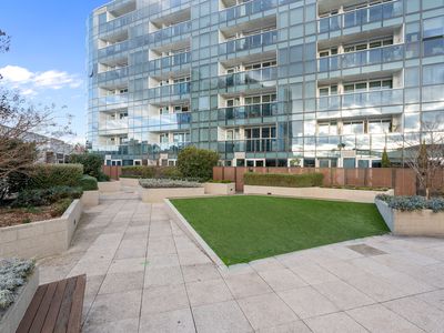 M107 / 188 Macaulay Road, North Melbourne