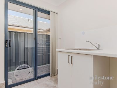 100 Mornington Crescent, Wandi
