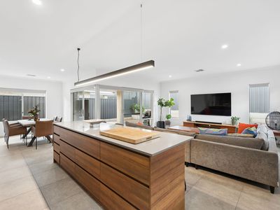 52 Sugargum Rise, Kiara