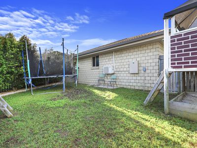 5 Topaz Circuit, Urangan