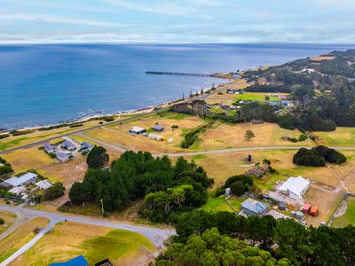 25 Bertram Street, Naracoopa