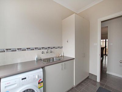 32 Tumbarri Way, Hannans