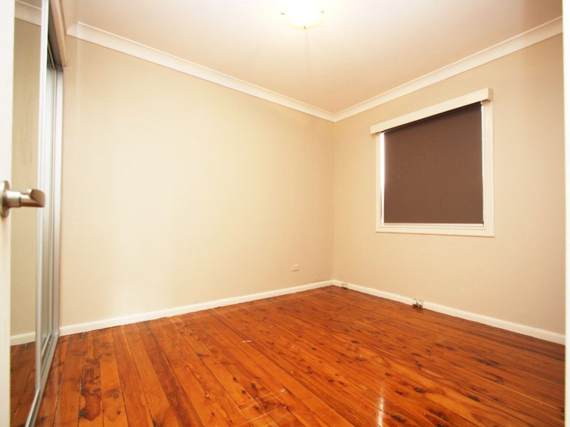 32A Robertson Road, Chester Hill