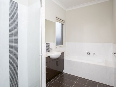 77 Boyle Street, Prospect