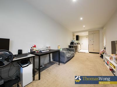 213 / 15-21 Harrow Street, Box Hill
